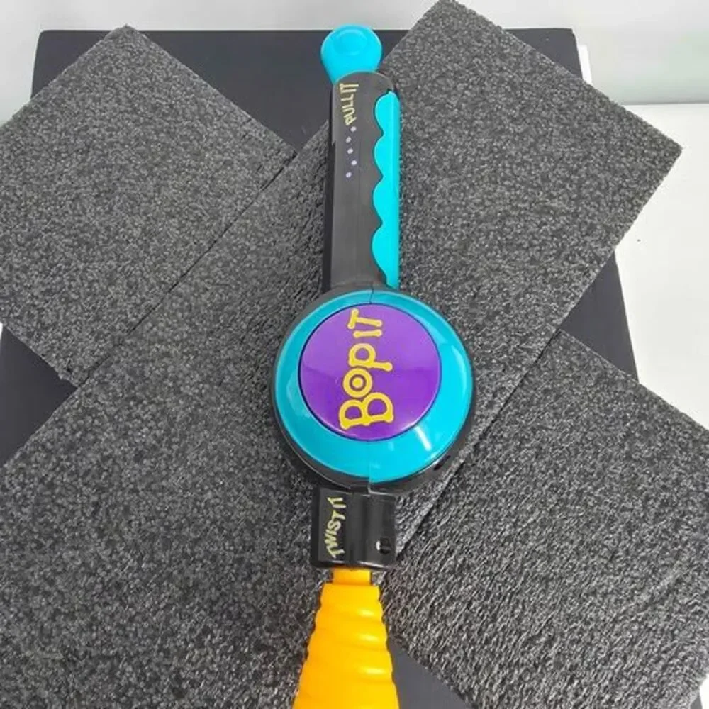 Vintage 1996 Hasbro Tiger Electronics Bop It Handheld Electronic Game